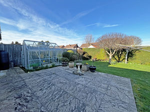 Photo 15- click for photo gallery